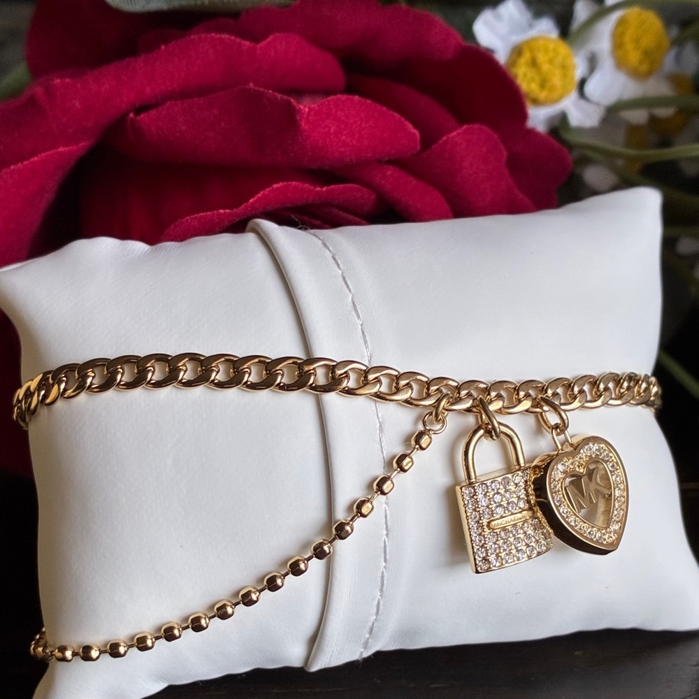 MICHAEL KORS Bracelet,Michael Kors Gold Bracelet. - Picture 3 of 9